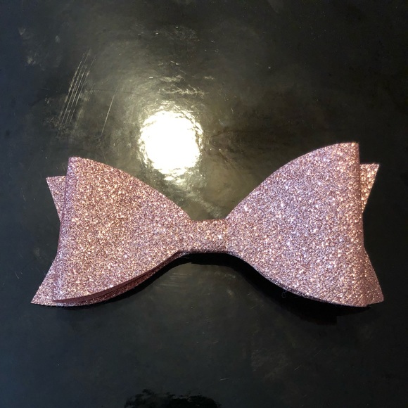 Bows - Picture 3 of 8